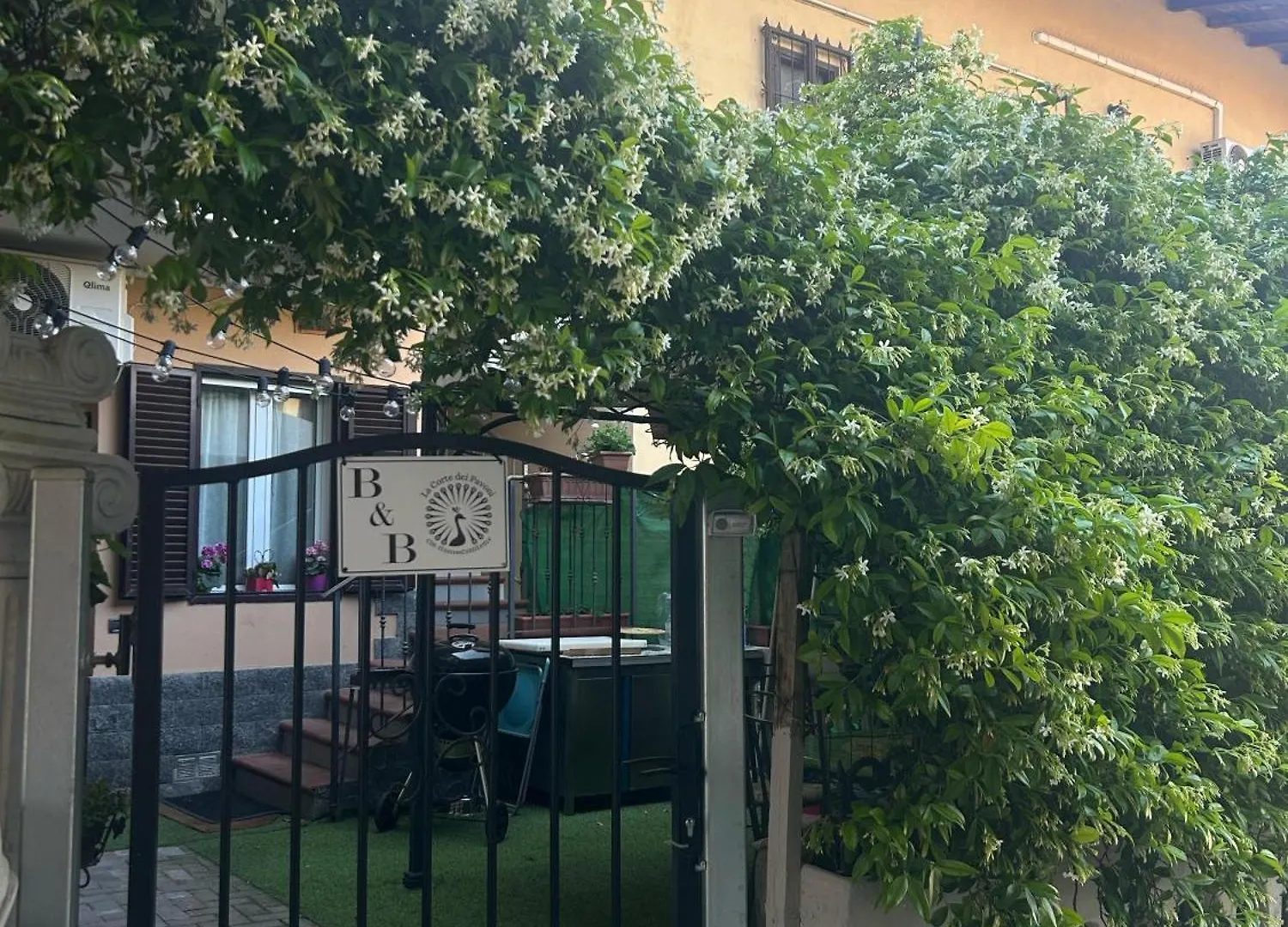 Appartement Corte Dei Pavoni 10 Minuti Da Stadio San Siro E Fiera Pet Friendly Milaan